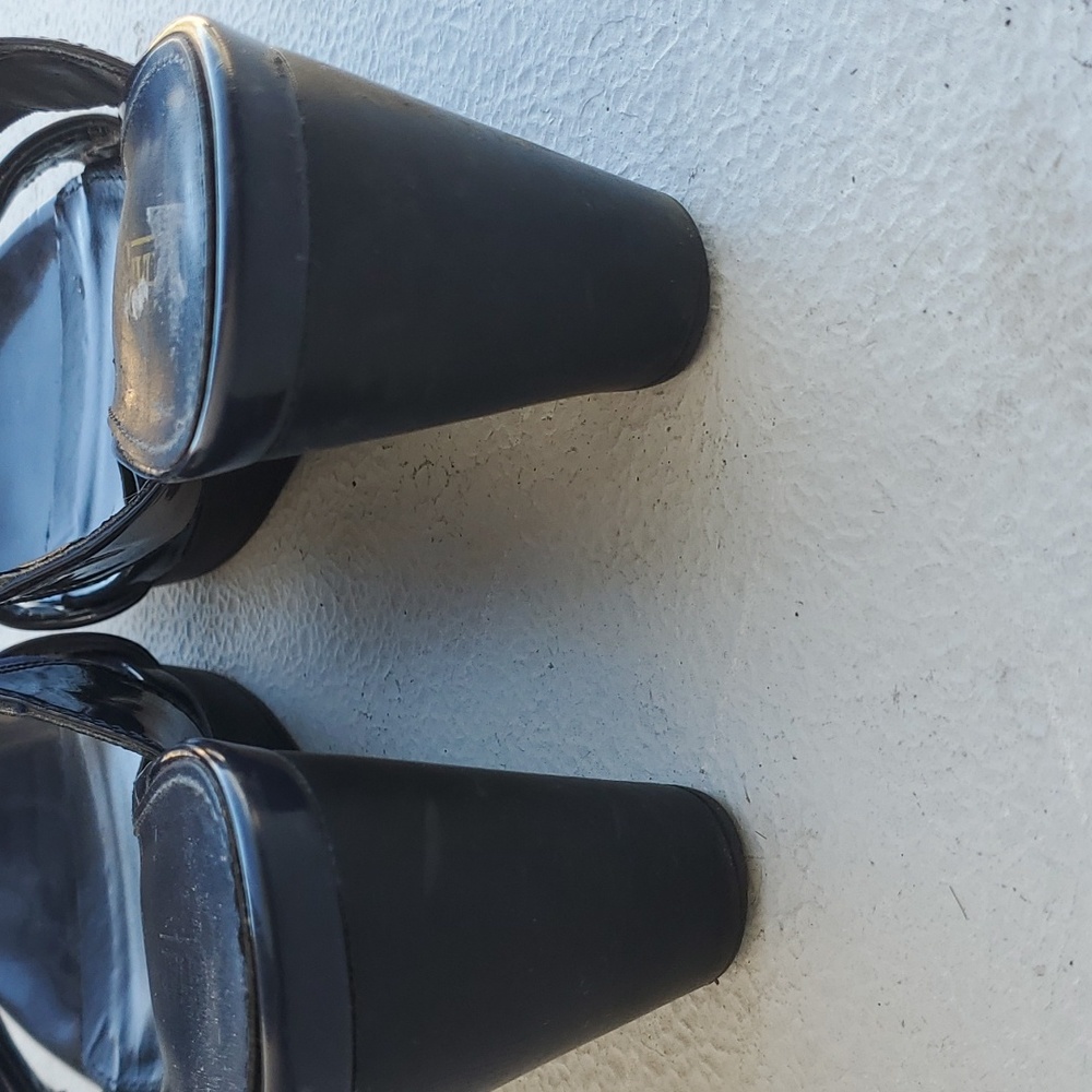 Chaps Sandals ⛱️ - Picture 5 of 7